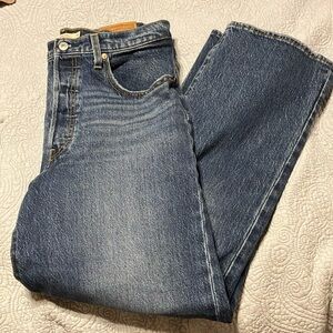 Levi’s Ribcage Straight Ankle Jeans
